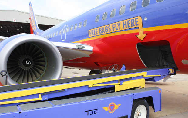 southwest airlines baggage fees domestic